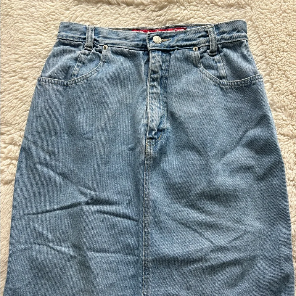 VTG No Excuses Femme Fatale High Rise Denim Midi Skirt - Picture 3 of 12
